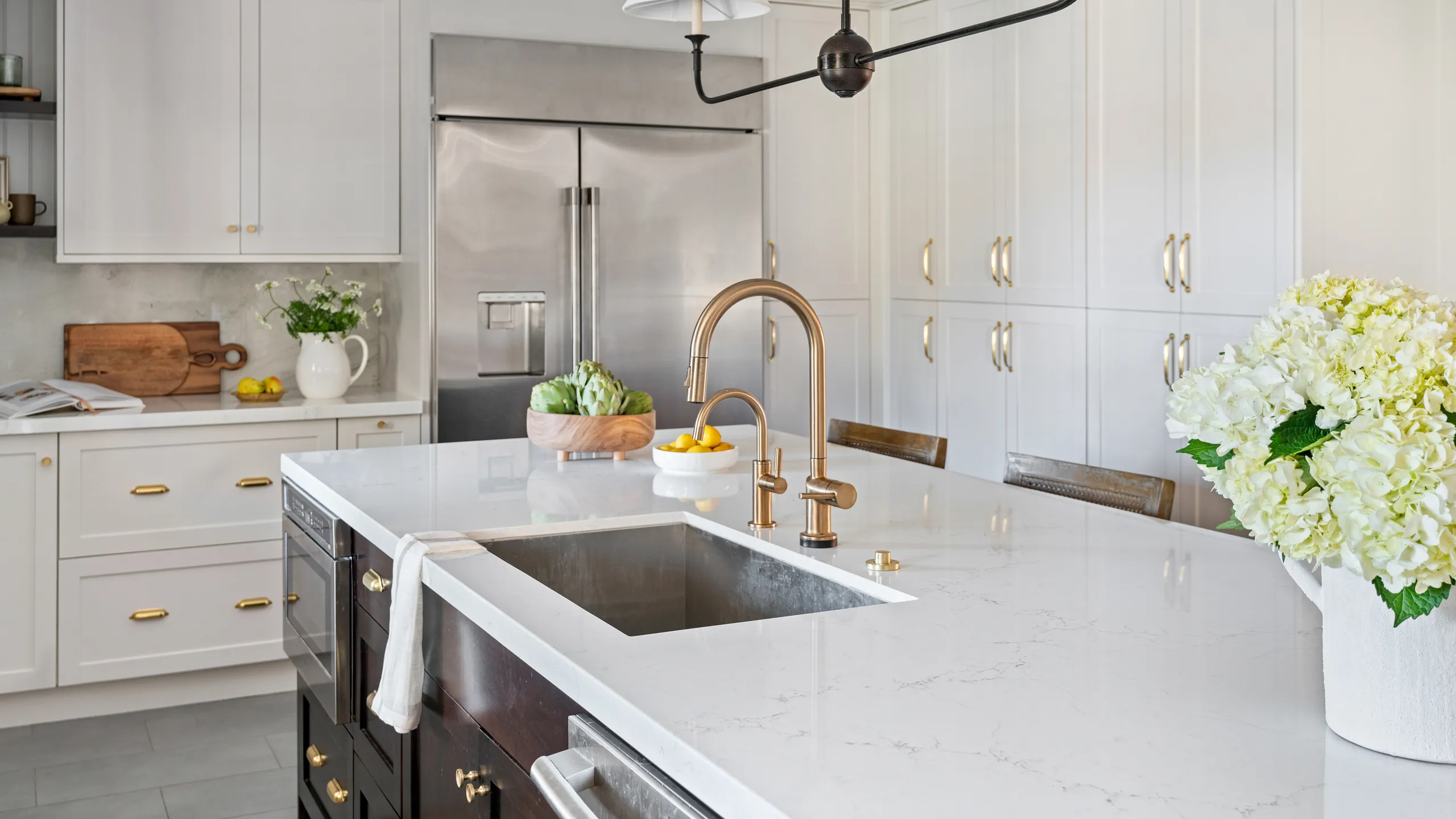 Natural Elegance: Capturing the Timeless Beauty and Unique Veining of Marble Countertops